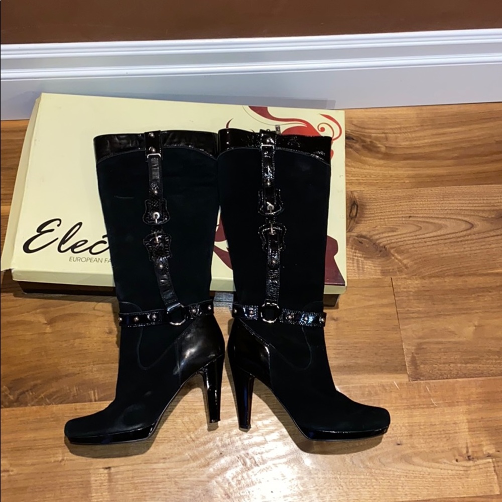 Black boots